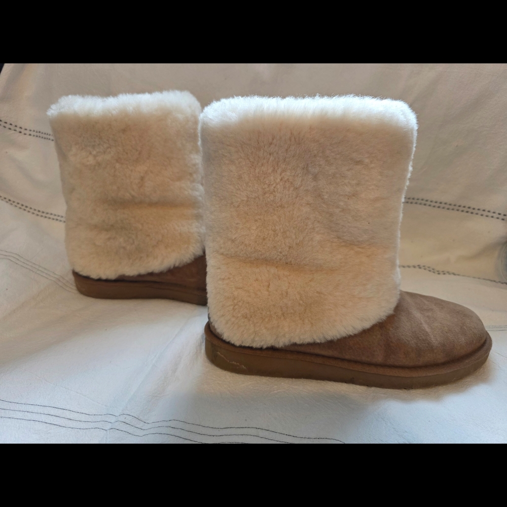 Ugg Boots - image 3
